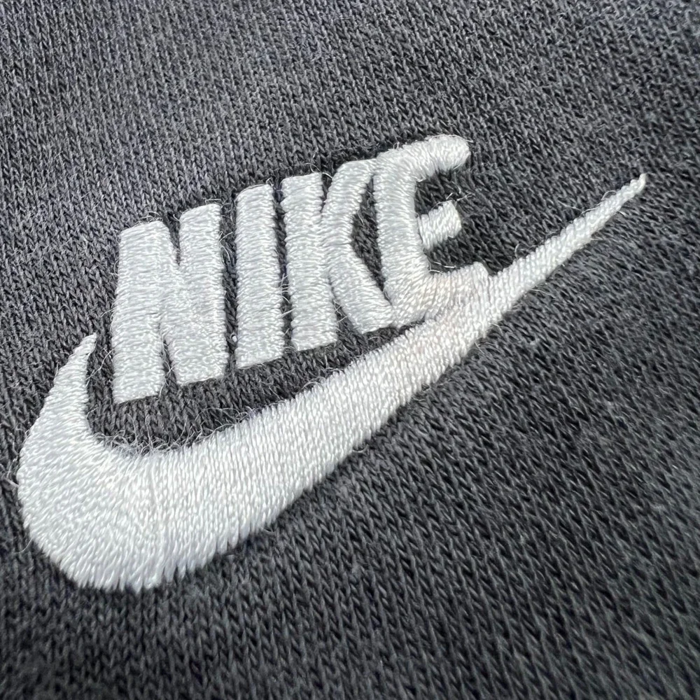 Nike sportswear club